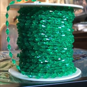 Green flair sting beads